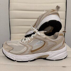Avia Women’s Performance Athletic Shoes Leather Beige Sneakers Size 8.5